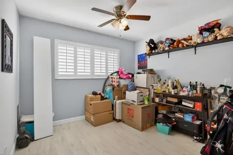 7521 SW 6th Court North Lauderdale FL 33068