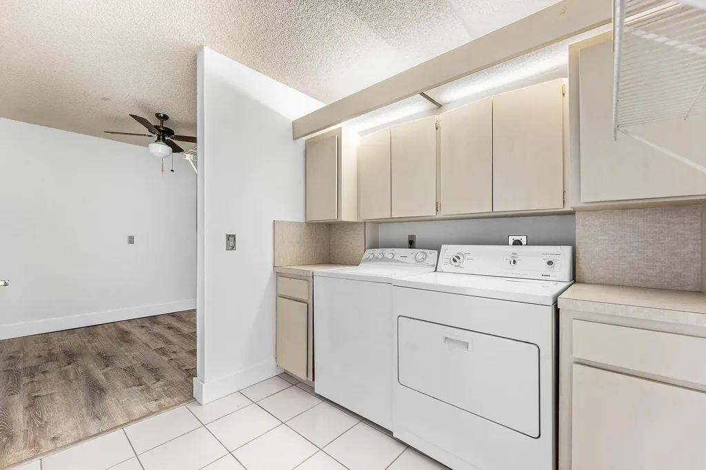 1721 Whitehall Drive Davie FL 33324