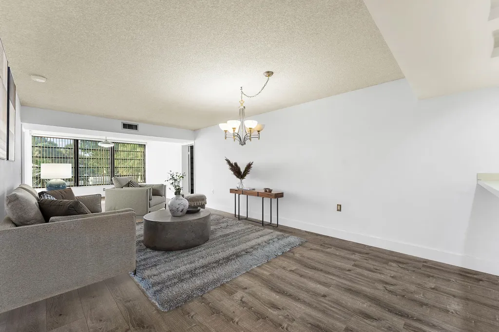 1721 Whitehall Drive Davie FL 33324