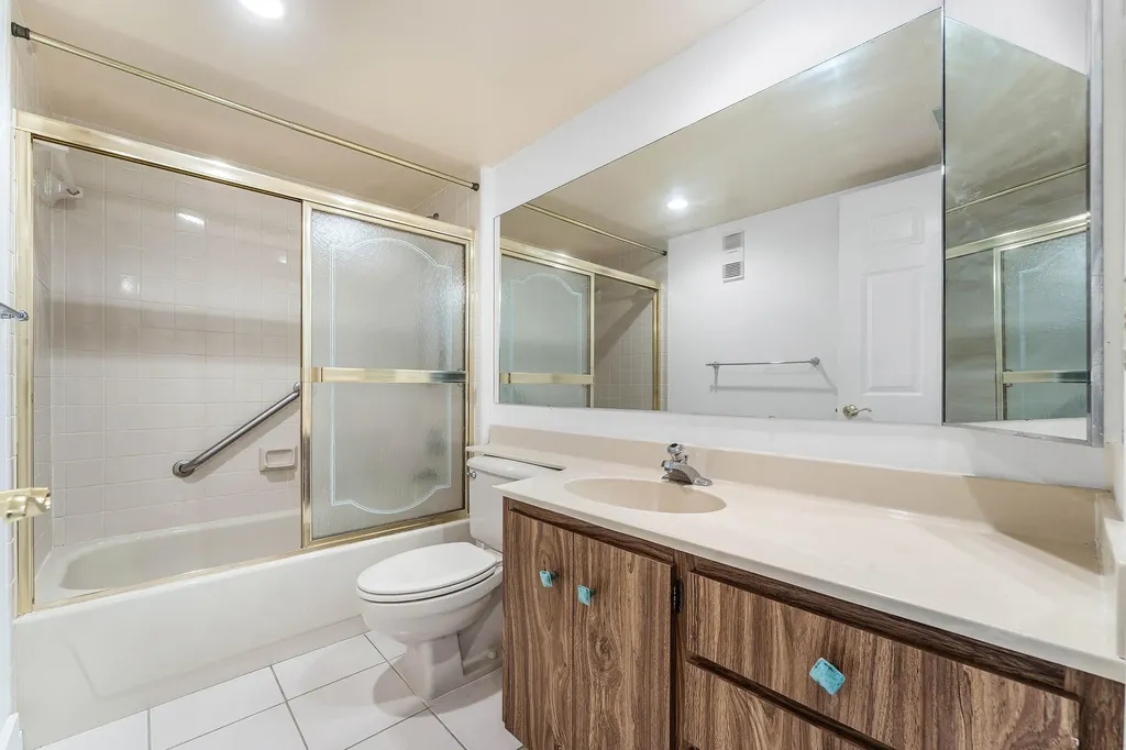 1721 Whitehall Drive Davie FL 33324