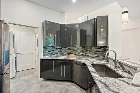 503 Resort Lane Palm Beach Gardens FL 33418