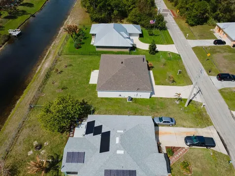 138 SW Carter Avenue Port St Lucie FL 34983