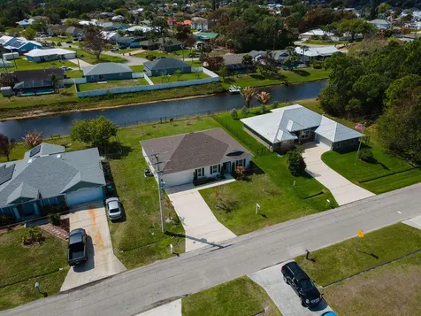 138 SW Carter Avenue Port St Lucie FL 34983