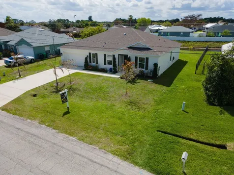 138 SW Carter Avenue Port St Lucie FL 34983
