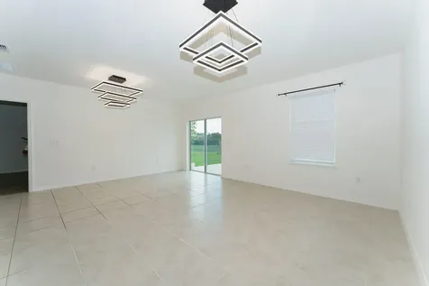 138 SW Carter Avenue Port St Lucie FL 34983