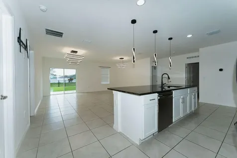 138 SW Carter Avenue Port St Lucie FL 34983