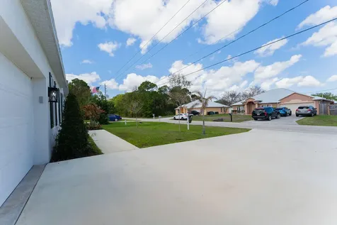 138 SW Carter Avenue Port St Lucie FL 34983