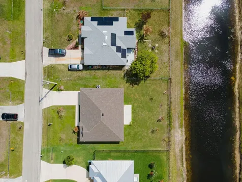 138 SW Carter Avenue Port St Lucie FL 34983