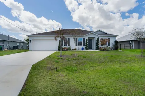 138 SW Carter Avenue Port St Lucie FL 34983
