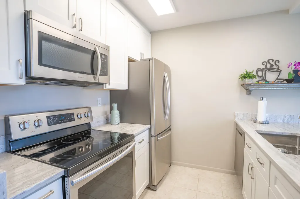 250 NE 20th Street Boca Raton FL 33431