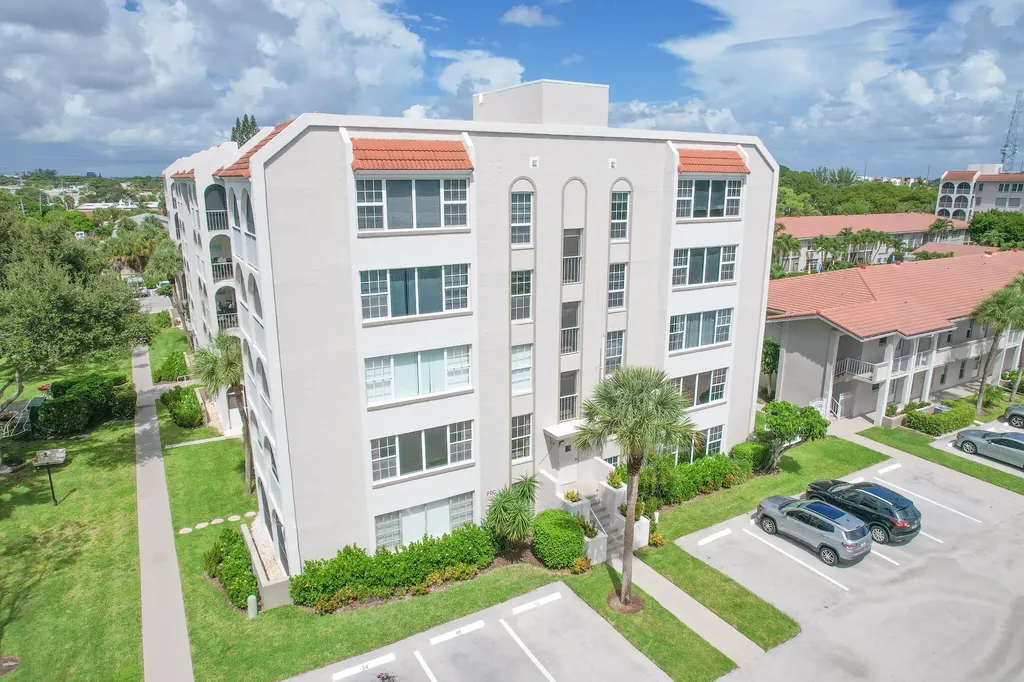 250 NE 20th Street Boca Raton FL 33431