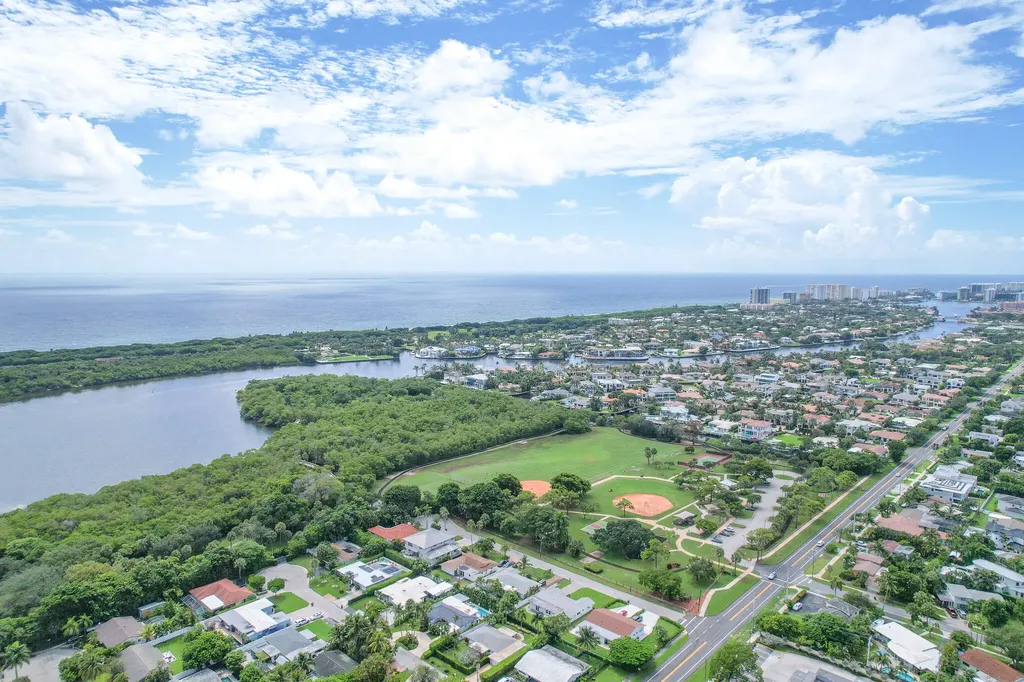 250 NE 20th Street Boca Raton FL 33431