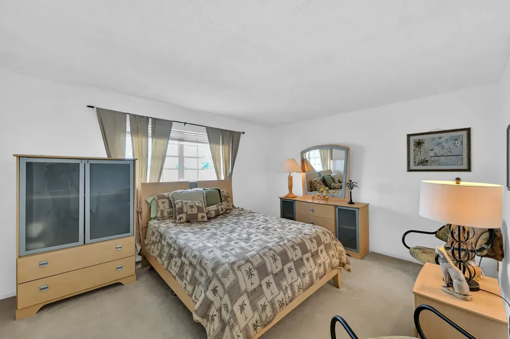 907 Marina Drive North Palm Beach FL 33408