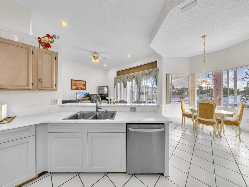 5111 NW 104th Avenue Coral Springs FL 33076