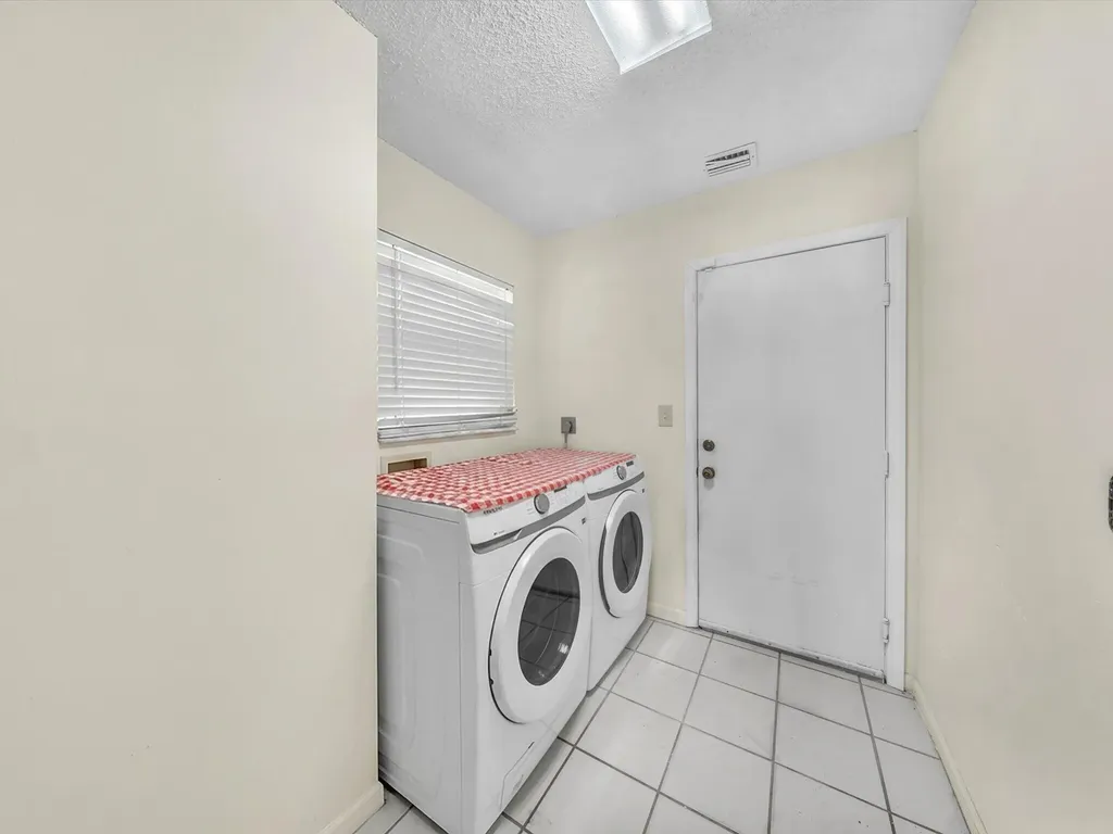 5111 NW 104th Avenue Coral Springs FL 33076