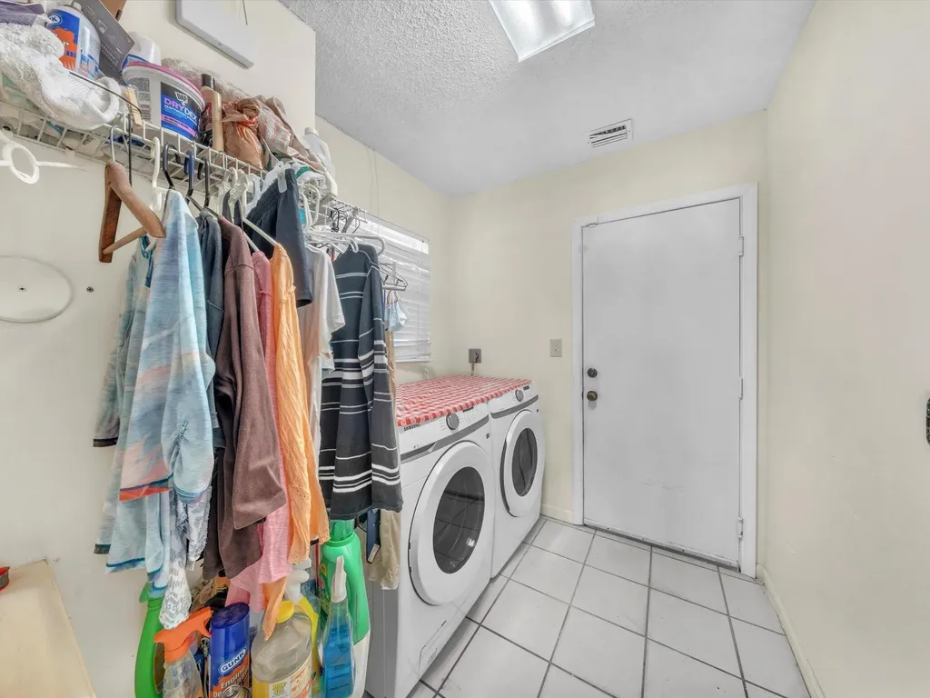 5111 NW 104th Avenue Coral Springs FL 33076