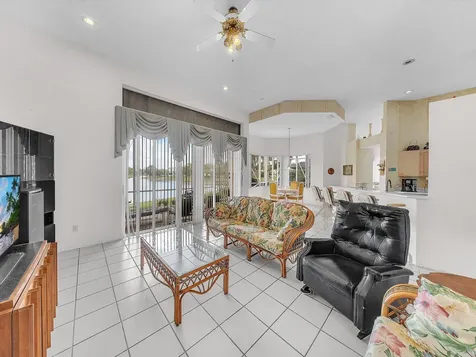 5111 NW 104th Avenue Coral Springs FL 33076