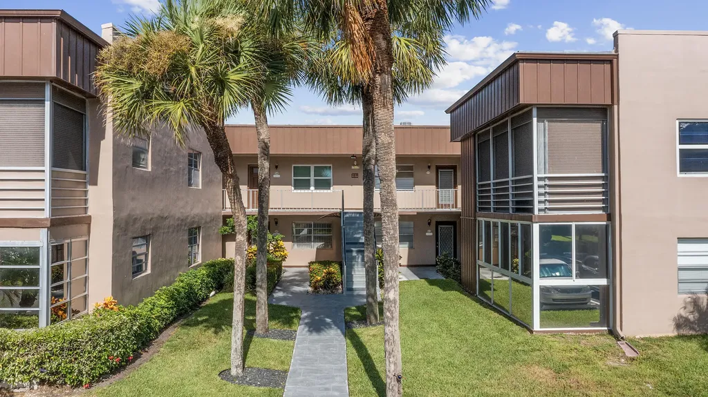 344 Piedmont Delray Beach FL 33484
