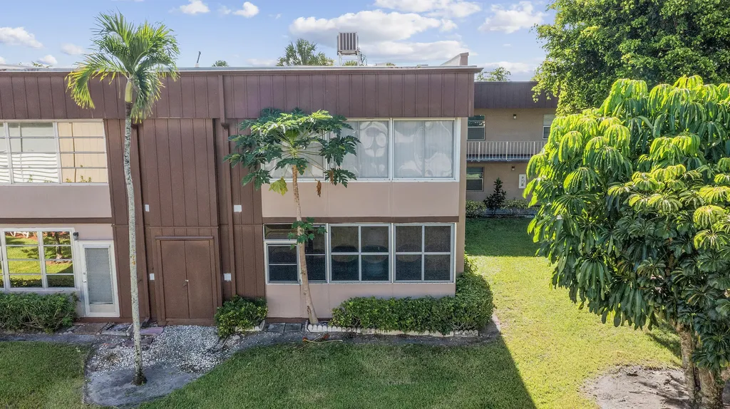 344 Piedmont Delray Beach FL 33484