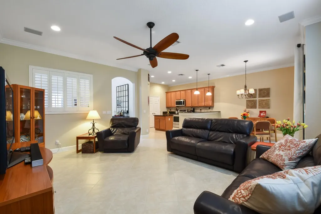 4679 Cadiz Circle Palm Beach Gardens FL 33418