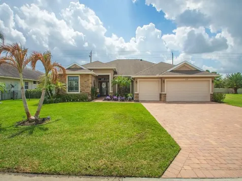 5907 Brae Burn Circle Vero Beach FL 32967