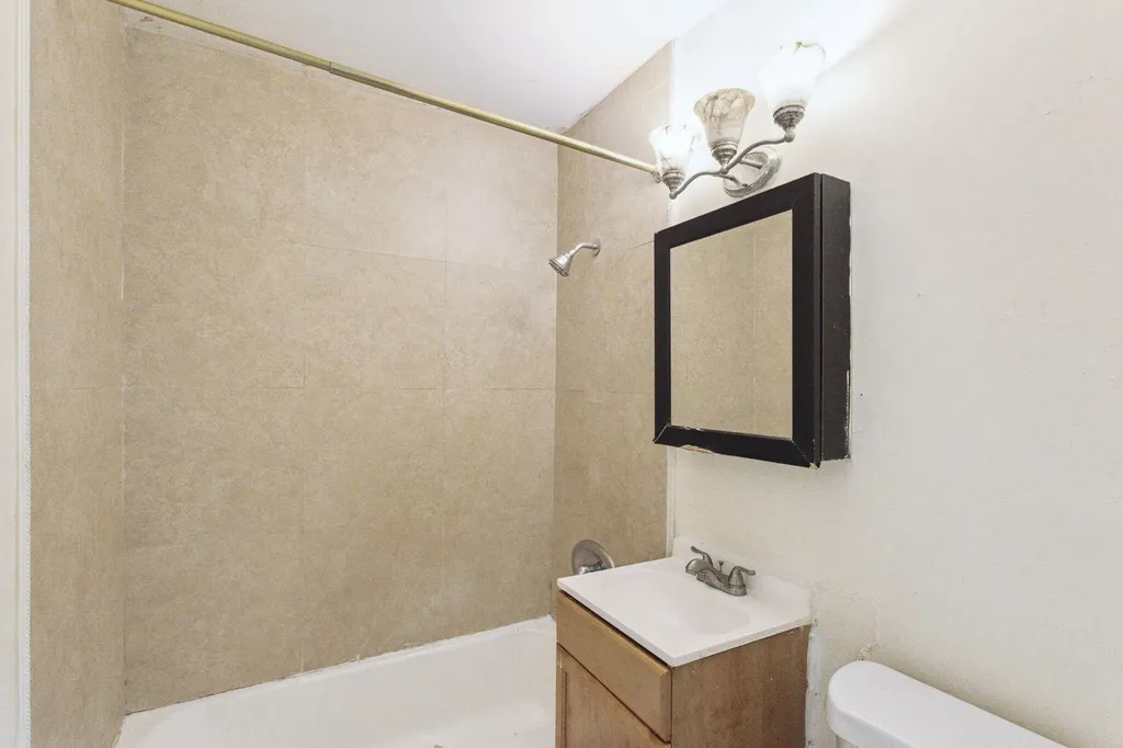 520 NE 45th Street Deerfield Beach FL 33064