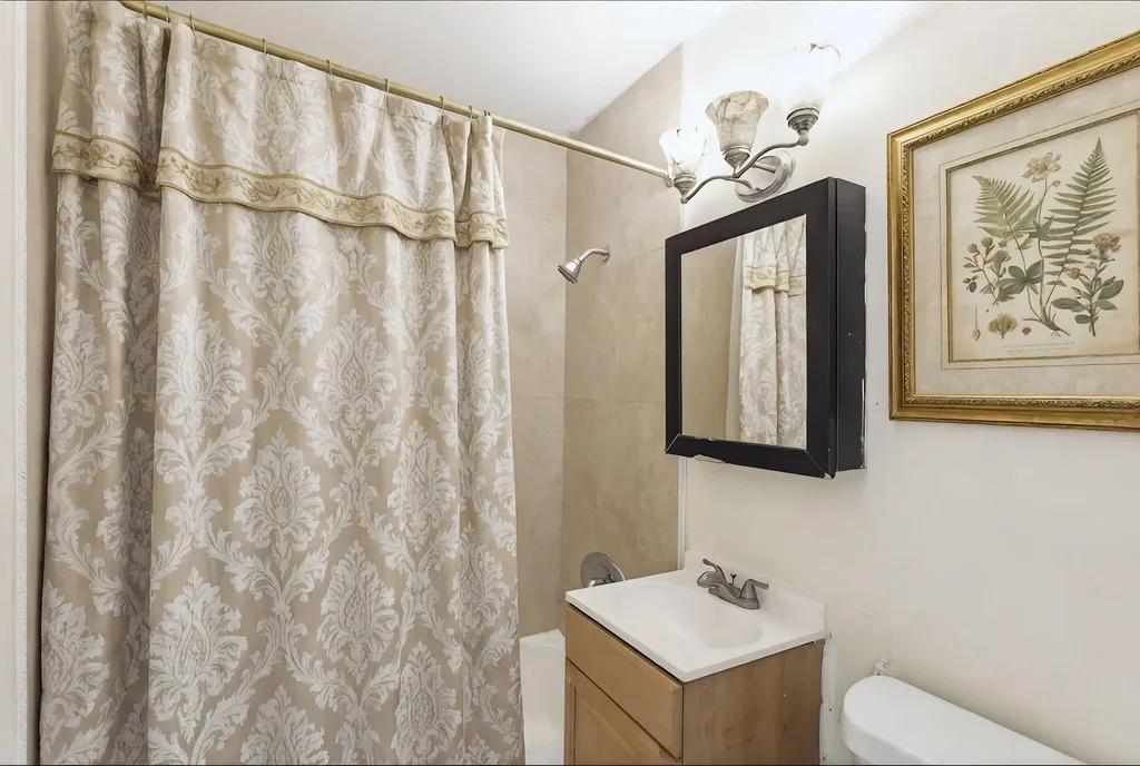 520 NE 45th Street Deerfield Beach FL 33064