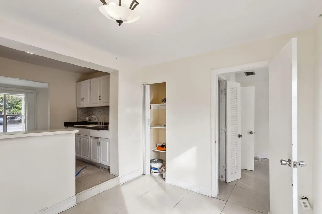520 NE 45th Street Deerfield Beach FL 33064