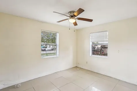 520 NE 45th Street Deerfield Beach FL 33064