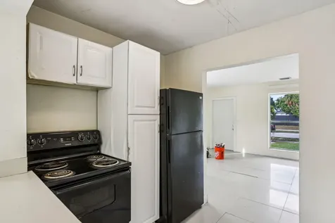 520 NE 45th Street Deerfield Beach FL 33064