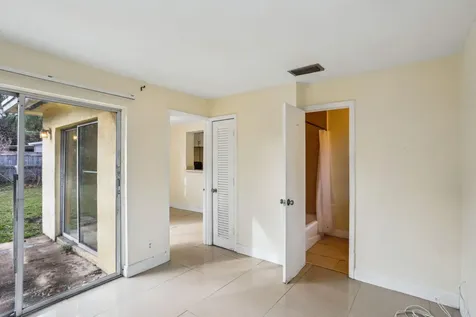 520 NE 45th Street Deerfield Beach FL 33064