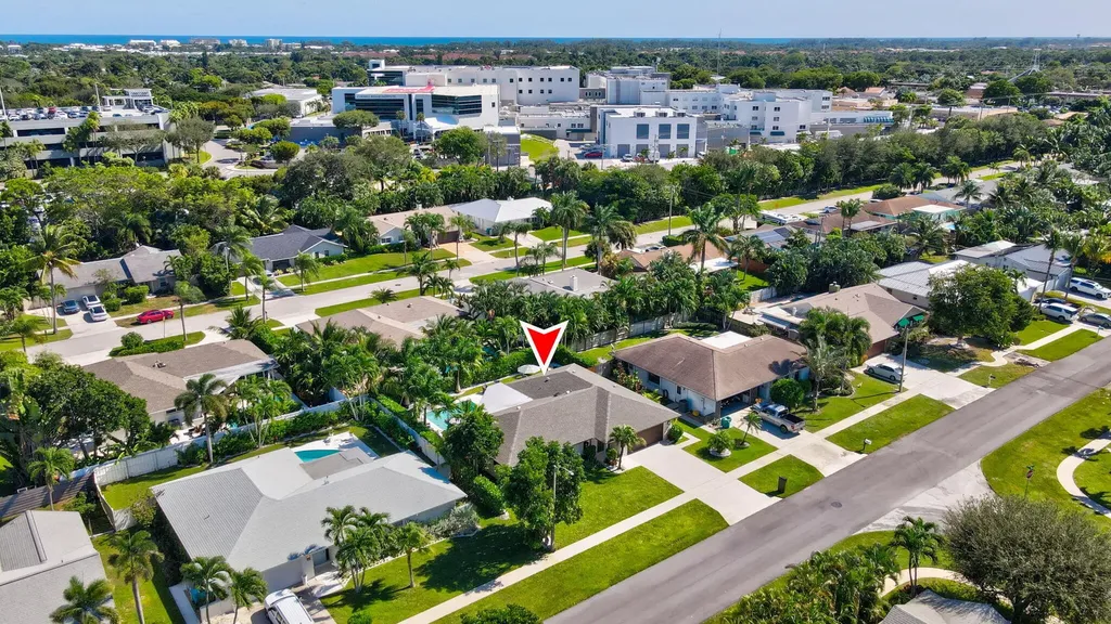 2520 SW 5th Street Boynton Beach FL 33435