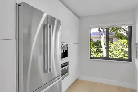 2520 SW 5th Street Boynton Beach FL 33435