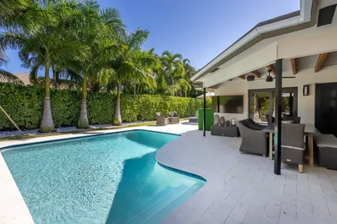 2520 SW 5th Street Boynton Beach FL 33435