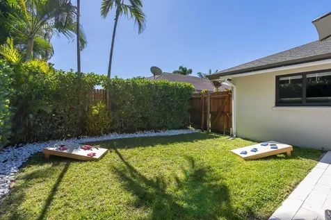 2520 SW 5th Street Boynton Beach FL 33435