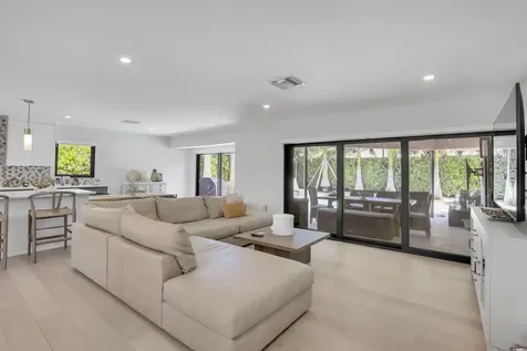 2520 SW 5th Street Boynton Beach FL 33435