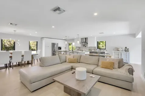 2520 SW 5th Street Boynton Beach FL 33435