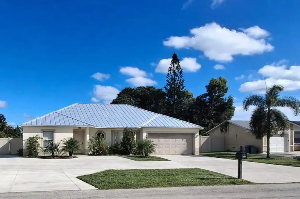 365 NW Hibiscus Street Port St Lucie FL 34983