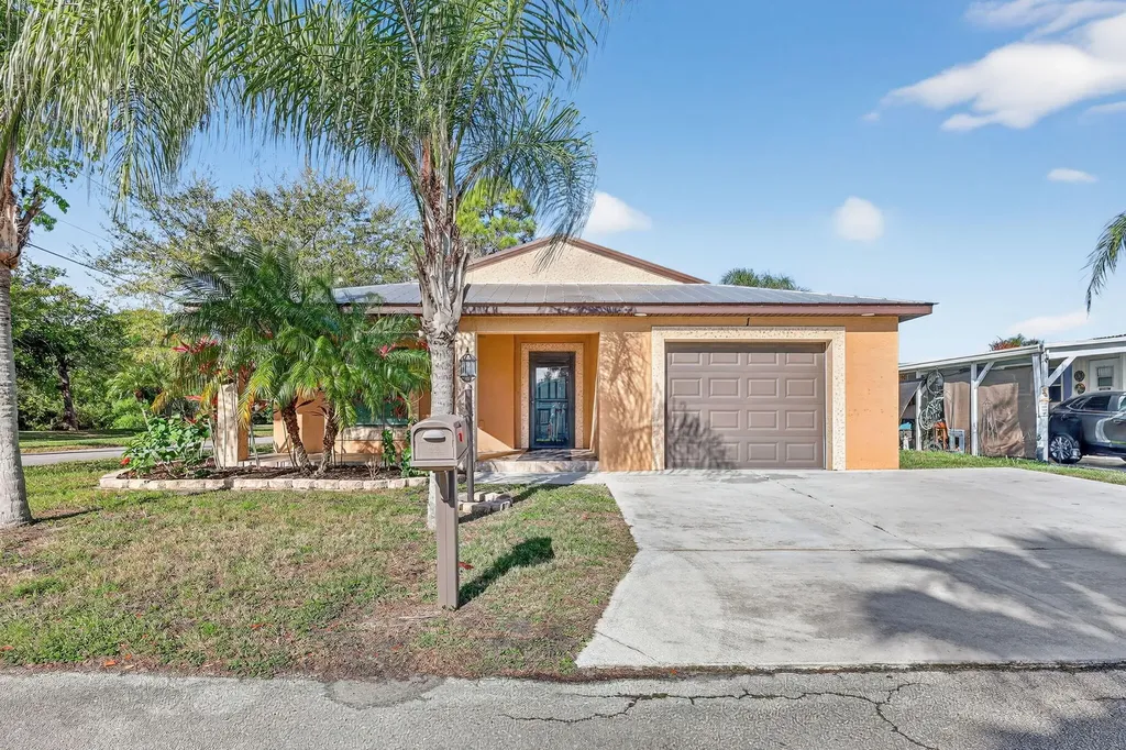 1 Cortez Lane Port St Lucie FL 34952
