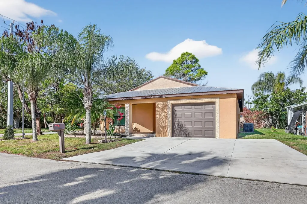 1 Cortez Lane Port St Lucie FL 34952