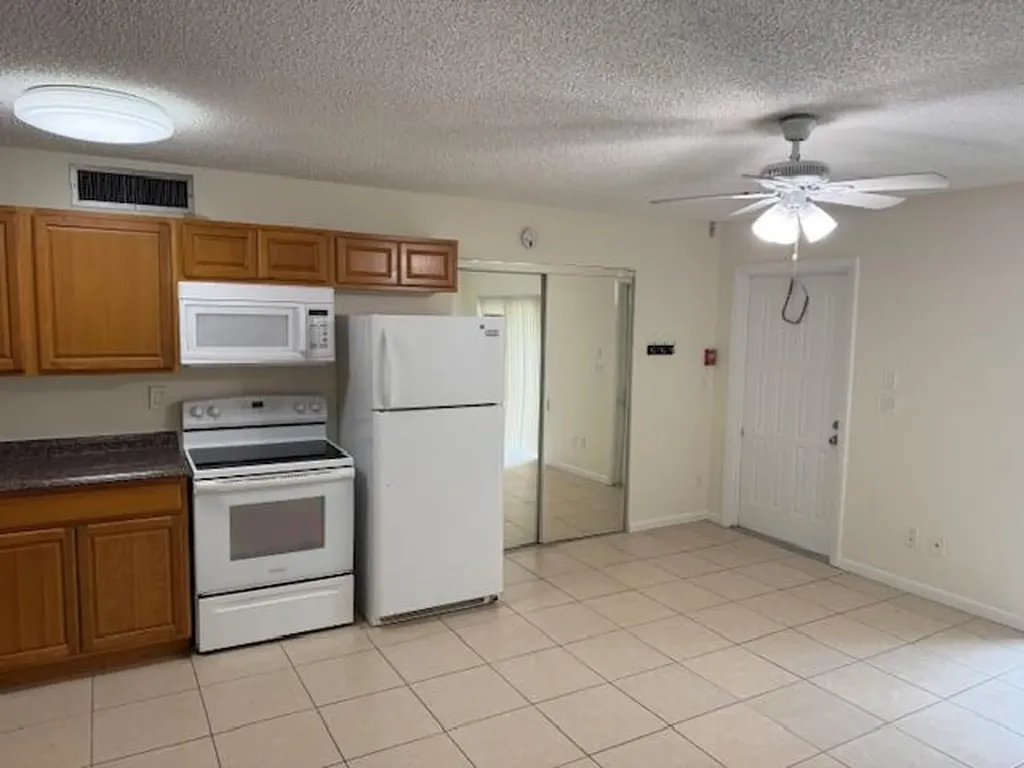 637 Executive Center Drive West Palm Beach FL 33401