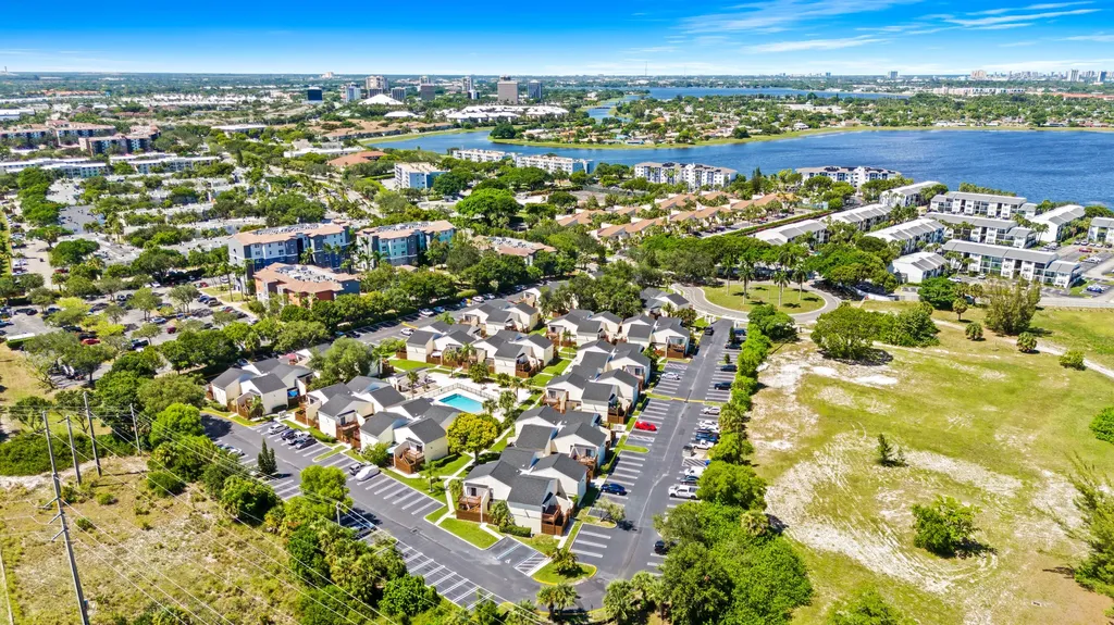 637 Executive Center Drive West Palm Beach FL 33401