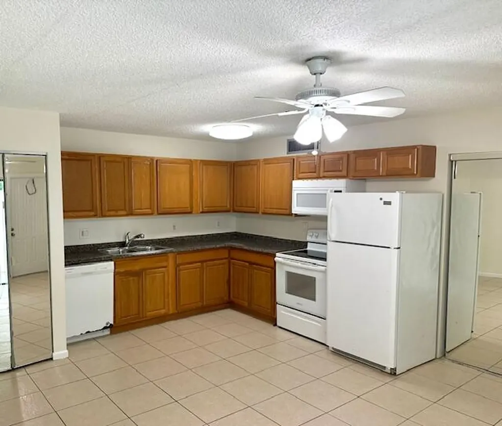 637 Executive Center Drive West Palm Beach FL 33401