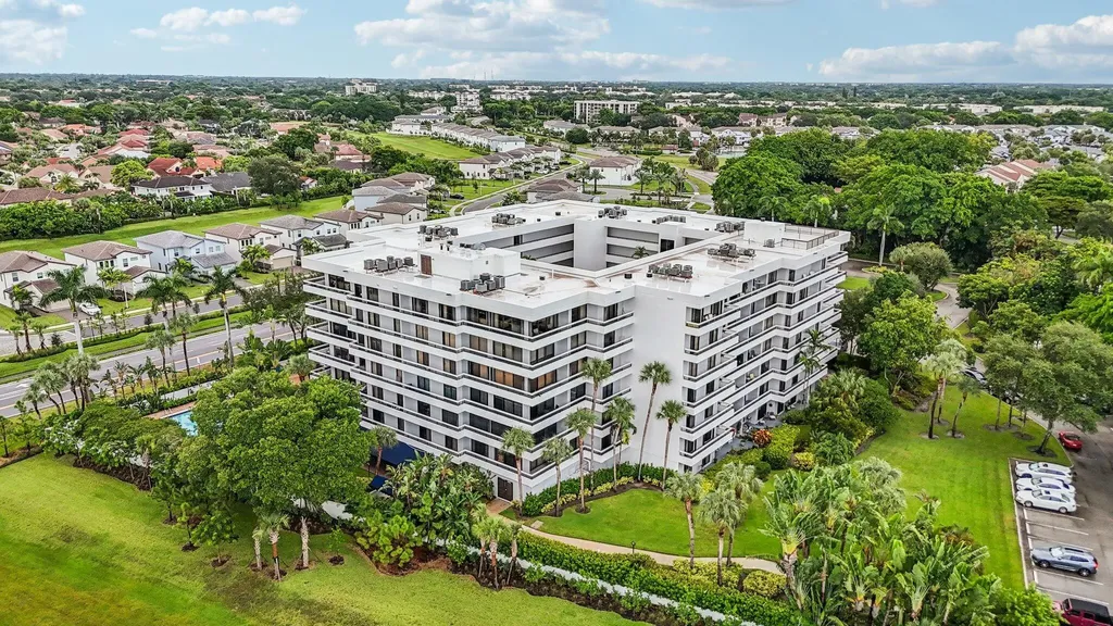 23200 Camino Del Mar Boca Raton FL 33433