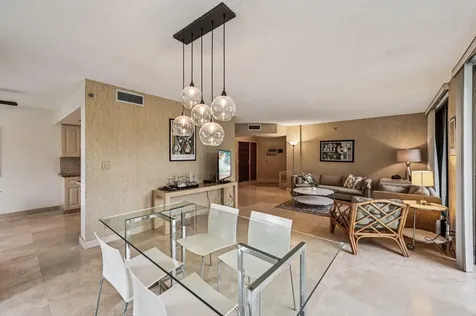 23200 Camino Del Mar Boca Raton FL 33433