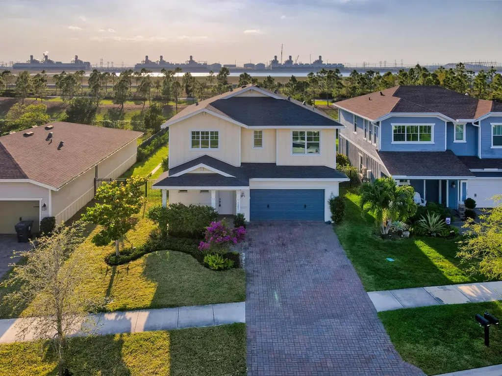 1361 Wandering Willow Way Loxahatchee FL 33470