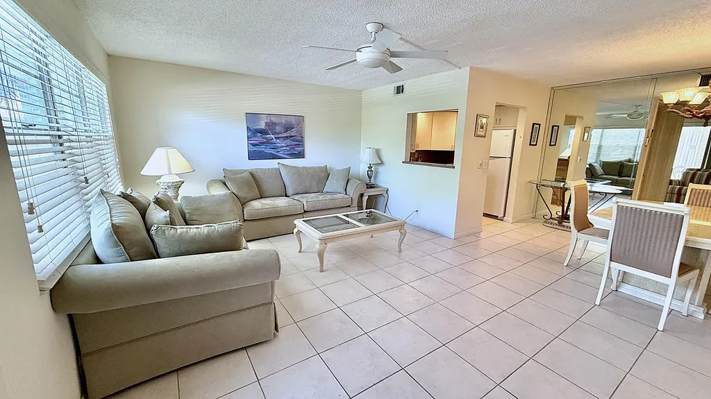 2009 Berkshire A Deerfield Beach FL 33442