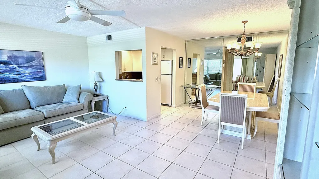 2009 Berkshire A Deerfield Beach FL 33442
