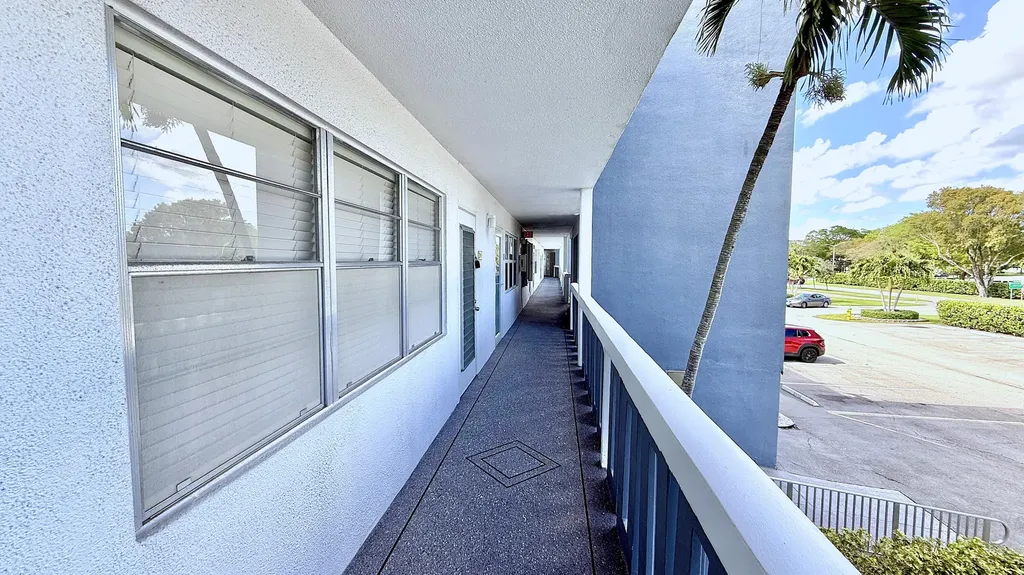 2009 Berkshire A Deerfield Beach FL 33442