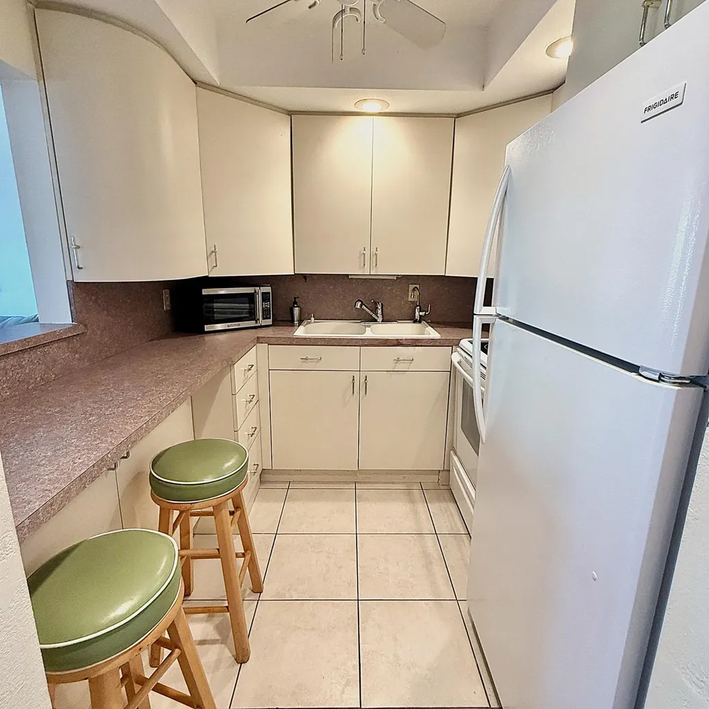 2009 Berkshire A Deerfield Beach FL 33442